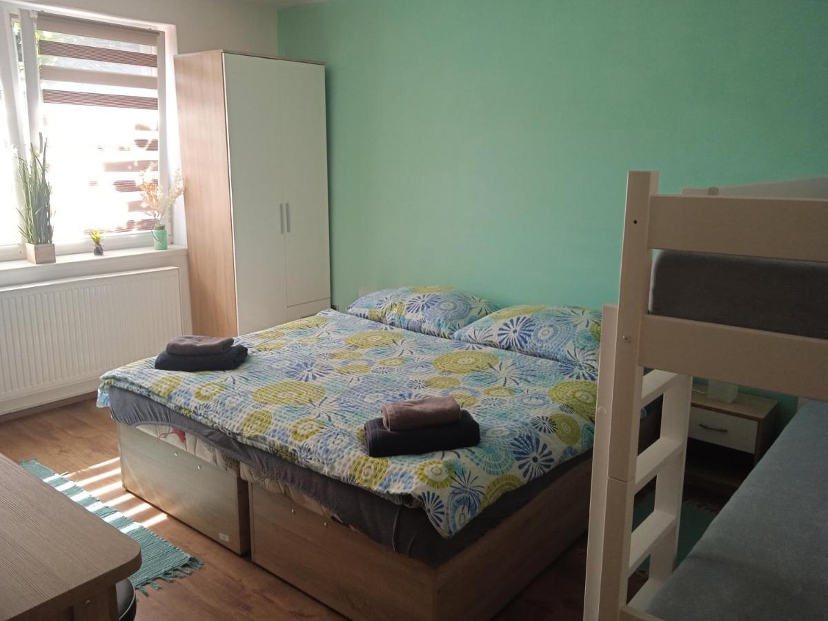 Apartman Laumar 3 Bzenec Εξωτερικό φωτογραφία